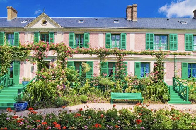 Giverny: Monet's House & Gardens Private Guided Walking Tour - Priority Access and Crowd Management
