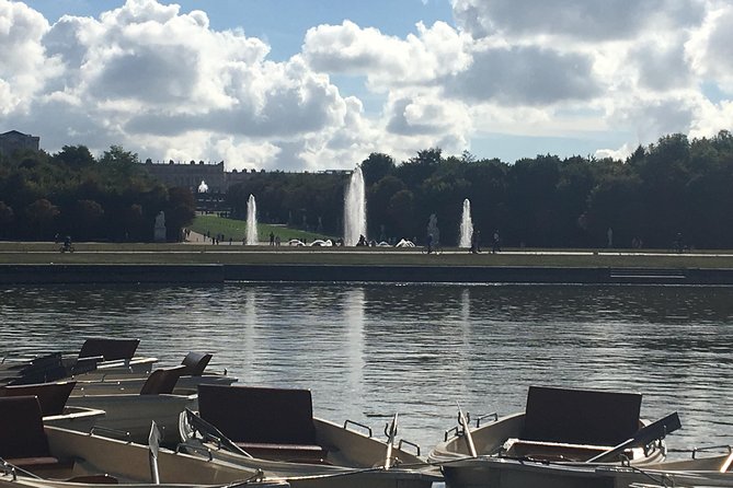 Giverny Monet's House & Versailles Palace Private Day Trip from Paris - Transitioning from Art to Royal Grandeur: Versailles Palace