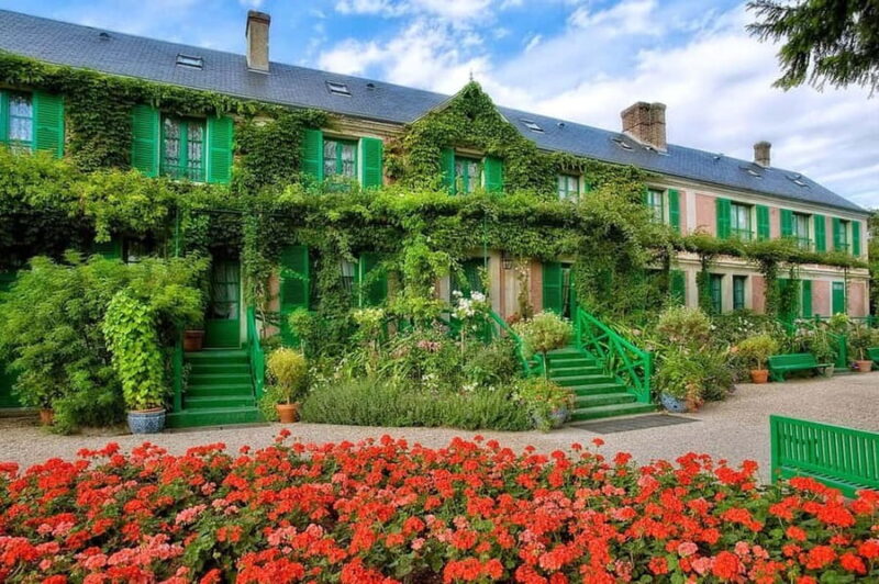 Giverny Private Tour: Claude Monet's House, Gardens & Rouen - Discover Rouen’s Historic Heart