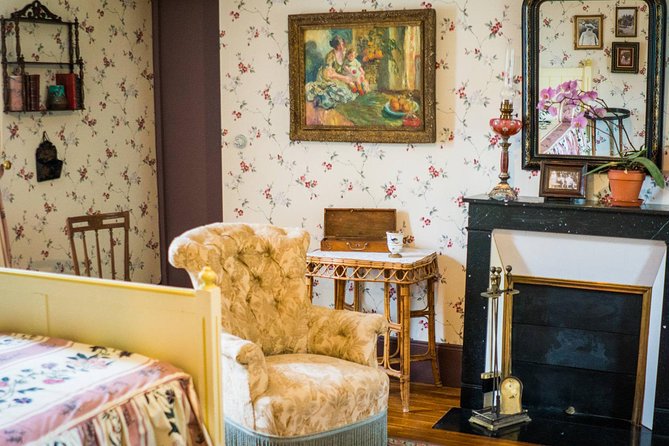 Giverny Small-Group Half Day Trip with Monets Gardens from Paris - Expert Guidance and Personalization