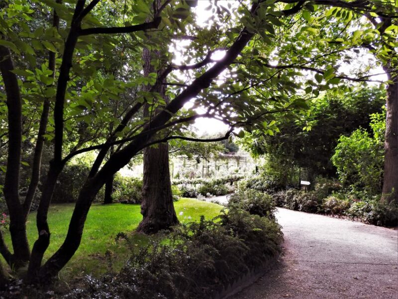 Giverny Village Walking Tour & Skip-the-Line to Monet Garden - The Value of This Tour Compared to Alternatives