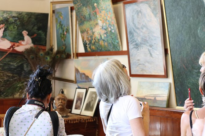 Giverny's House & Gardens plus Versailles Palace Day Trip with Lunch from Paris - Guided Tour of Versailles Palace’s Iconic Rooms