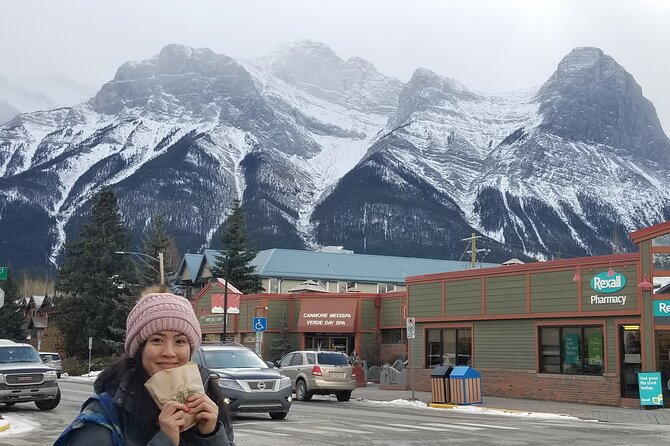 Glaciers, Mountains & Lakes - Lunch Included - Bow Lake: A Year-Round Favorite