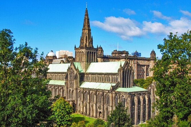 Glasgow Airport Transfer: Glasgow Airport GLA to Glasgow City in Luxury Van - Flexible Waiting Time and Flight Tracking