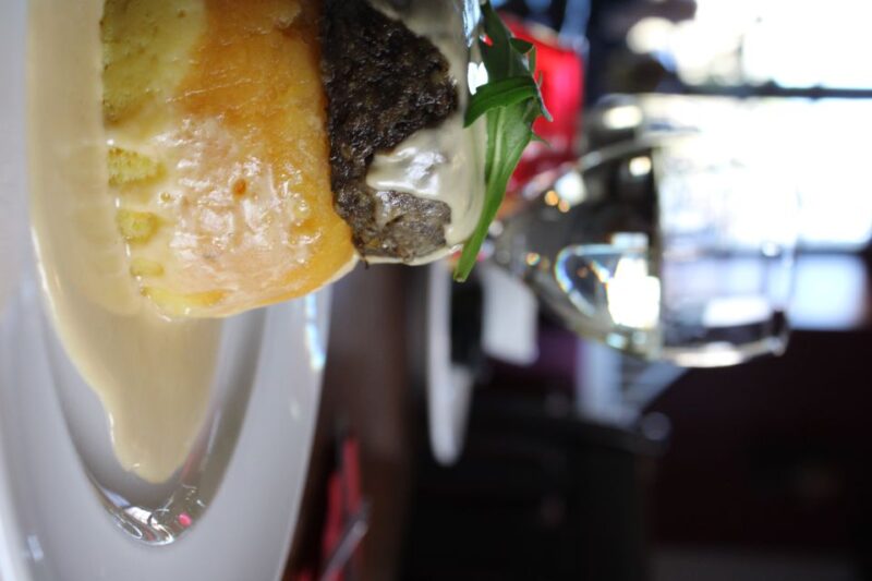 Glasgow: Haggis Tasting with a Dram of Scottish Whisky - The Cultural Significance of Haggis in Scotland