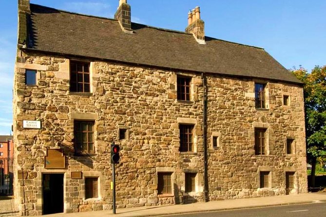 Glasgow Luxury Private Day Tour with Scottish Local - Cultural and Historic Landmarks: Kelvingrove Art Gallery and the City Chambers