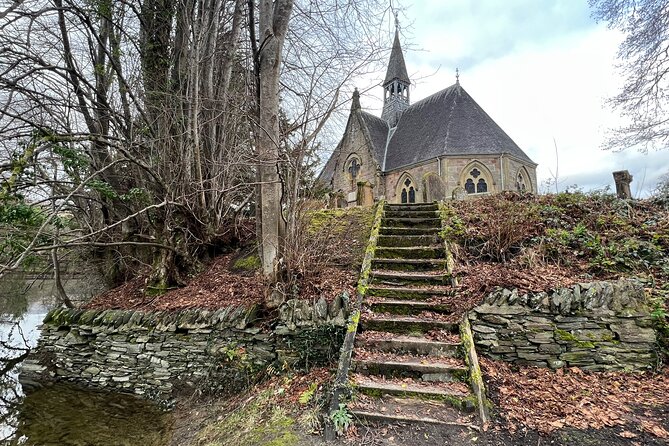 Glasgow Private Shore Excursion Highlands Lochs Castles & Ferry - Strolling Through Inveraray Town