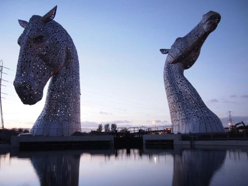 Glasgow: Stirling Castle & Falkirk Wheel Voyage - Explore Scotland’s History and Engineering on a Private Full-Day Tour