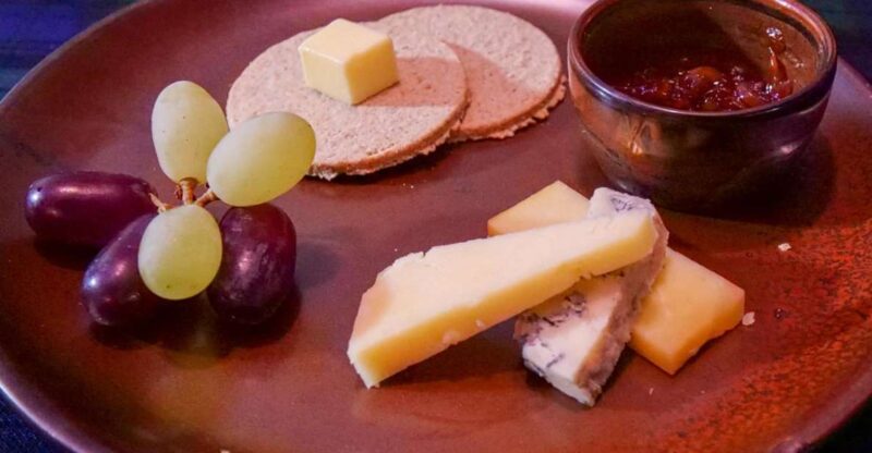 Glasgow: Whisky Flight and Scottish Cheeseboard - Practical Details and Accessibility