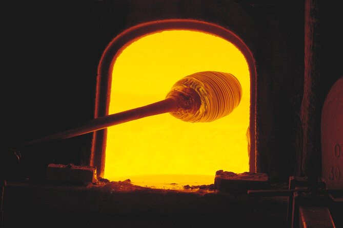 Glass Blowing Live Demo, Showroom visit and Artistic Glass gift! - Practical Details: Meeting Point, Timing, and Accessibility