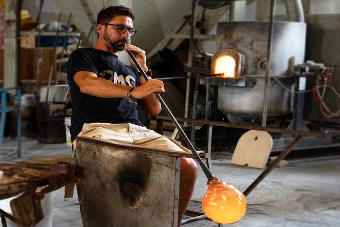 Glass Blowing Show Visit Murano Glass Factory and Showroom OMG - Logistics and Accessibility of the Glass Blowing Show
