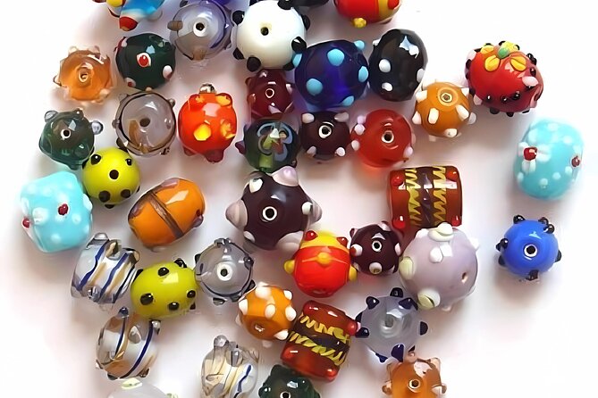 Glass Melting and Shaping with Flame with the Senior Glass Master - The Location and Setting of the Glass Workshop in Istanbul