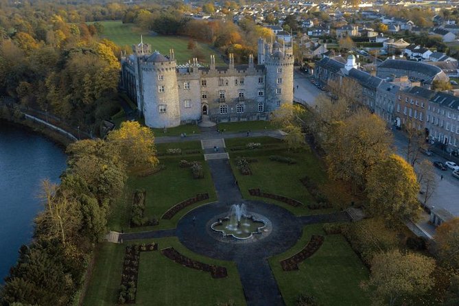 Glendalough Day Tour from Dublin: Including Kilkenny City - Transportation and Comfort: Coach Features and Group Size