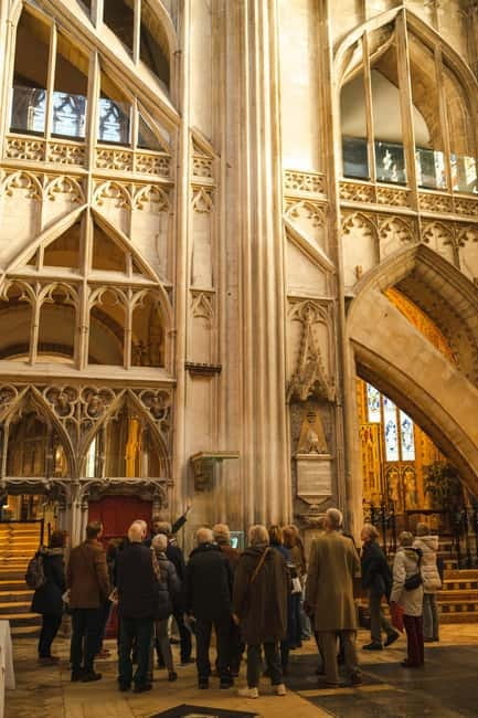 Gloucester Cathedral: Highlights Tour - The Harry Potter Connection and Film Location Recognition