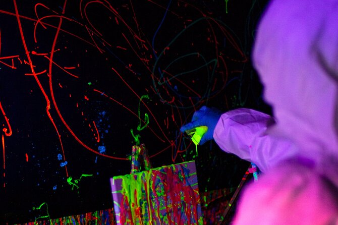 Glow in the Dark Splatter Paint Experience - Accessibility and Group Size Considerations