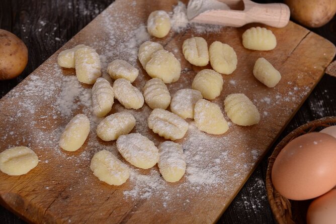 Gnocchi Cooking Class in Rome - Piazza Navona - Comparing to Other Cooking Experiences in Rome