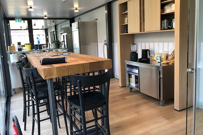 Gnocchi, Pasta, Tiramisù and Wine Class - Meeting Point and Group Size Dynamics