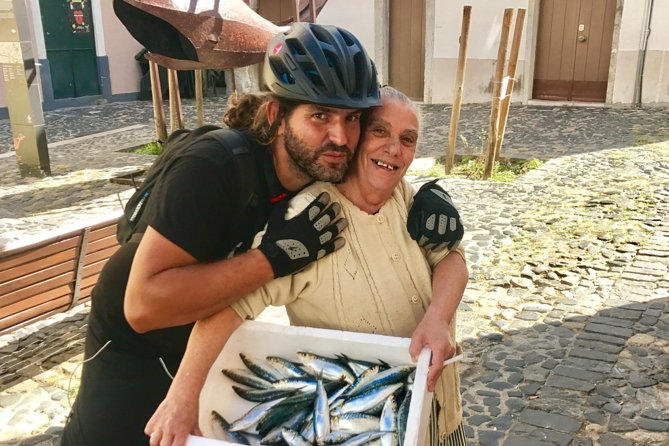 Go Taste Lisboa by electric Bike - Who Will Enjoy This Tour Most?