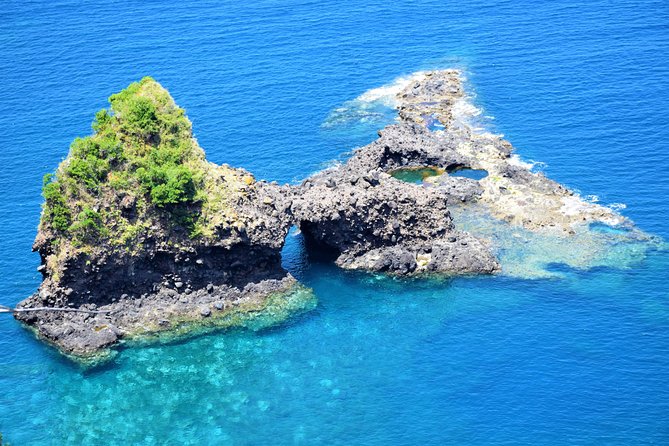 Go West - The most popular tour - São Vicente: Lava Caves and Picturesque Village Life
