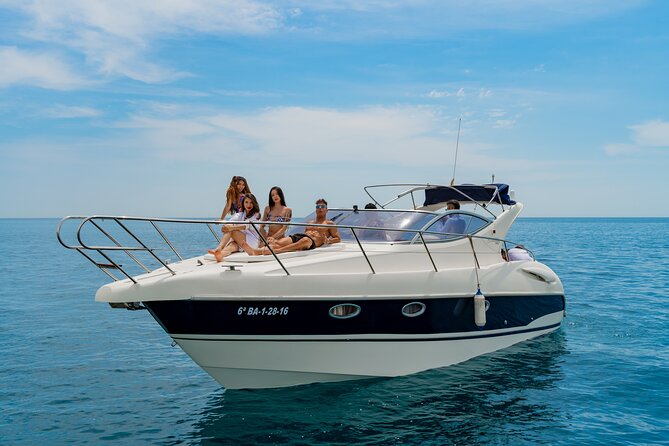 Gobbi Yacht Rental in Barcelona 9 Pax 2/4/8hs - Who Should Consider This Yacht Rental