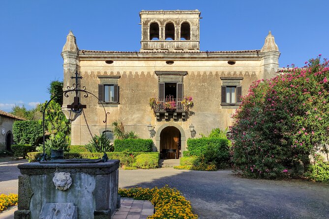 Godfather tour - The Practicalities: Tour Logistics and Group Size