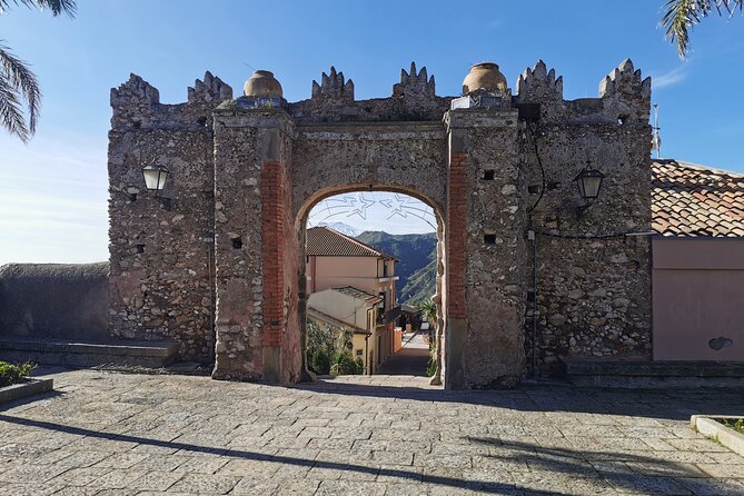 Godfather tour Sicily: Savoca-Forza dAgrò - Lunch and Free Time in the Villages