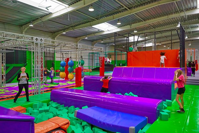 GOjump MEGAPARK Kraków-Sikorki - 1 hour Trampoline Park ticket - Suitable for Families and Groups of Friends