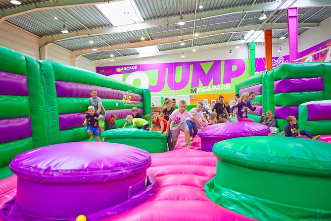 GOjump MEGAPARK Kraków-Sikorki 1h ticket: GOair Inflatable Park - Comparing the Cost and Experience
