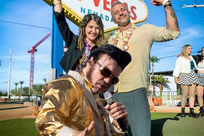 Gold Elvis Wedding or Vow Renewal at Las Vegas Sign - Practical Tips for the Ceremony