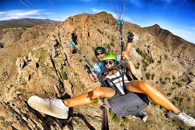 GOLD paragliding flight including videos/photos, t-shirt and a bottle of Cava - From the Pickup to the Take-Off: Seamless Logistics and Safety Checks