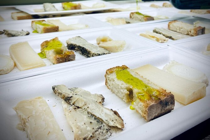 Gold tasting in the Oil Mill in Umbria - A Genuine Look at the Olive Mill in Umbria