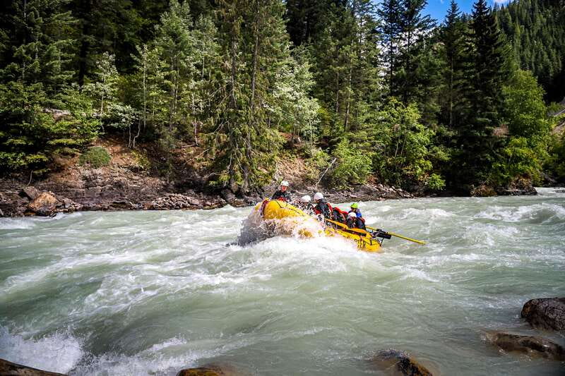 Golden, BC: Kicking Horse River Whitewater Raft Experience - Delicious BBQ Lunch with Vegetarian and Gluten-Free Options