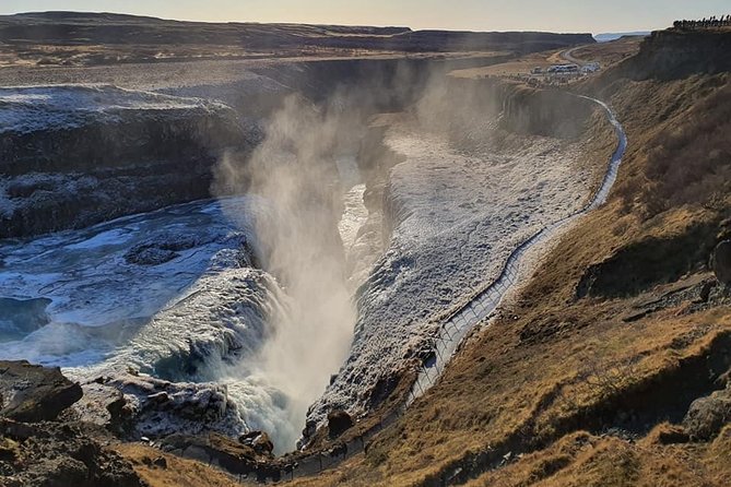 Golden Circle and Kerid Volcanic Crater Small-Group Day Tour - Marveling at Gullfoss Waterfall