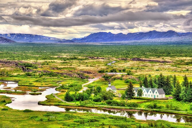 Golden Circle Full-Day Tour from Reykjavik with Admission to Sky Lagoon - Navigating the Golden Circle: Efficient Group Transit