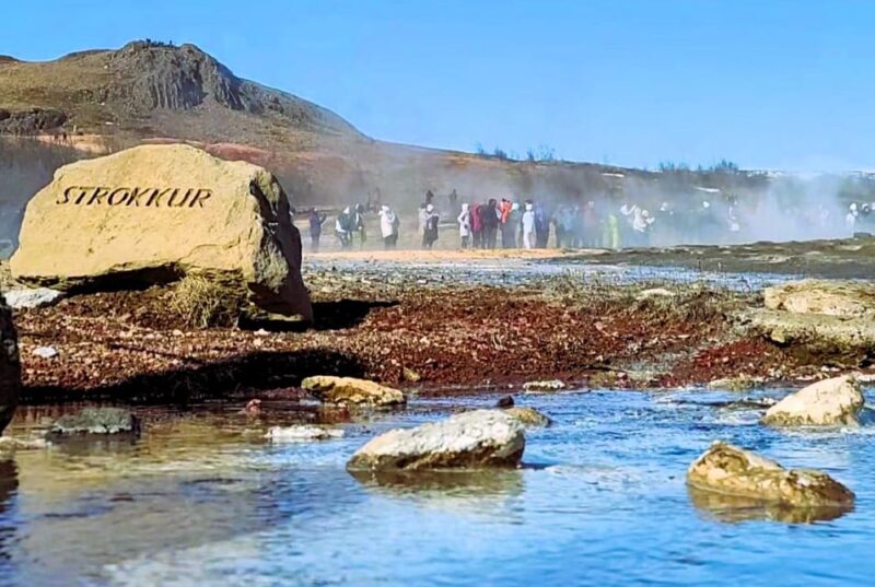 Golden Circle: Private Tour for up to 7 PAX /7 Hours/ - Experiencing the Magnificence of Gullfoss Waterfall