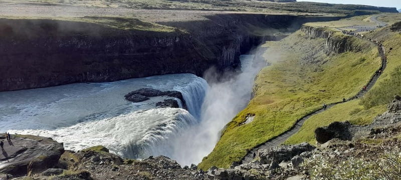 Golden Circle Private Tour with a Local - Geysir Geothermal Area: Witness the Eruption of Strokkur