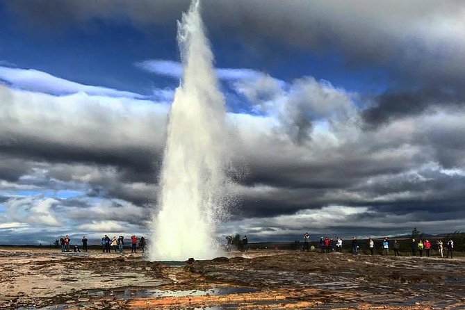 Golden Circle & Secret Lagoon & Friðheimar (lunch included) - PRIVATE TOUR - Witnessing the Power of Geysir and Strokkur