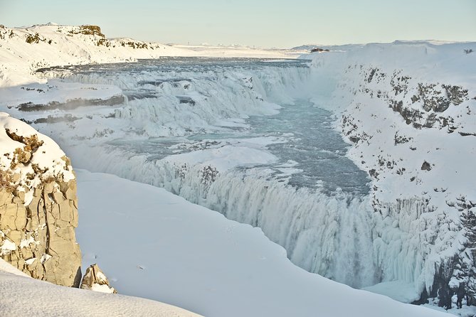 Golden Circle with extra G - Exploring the Lava Cave