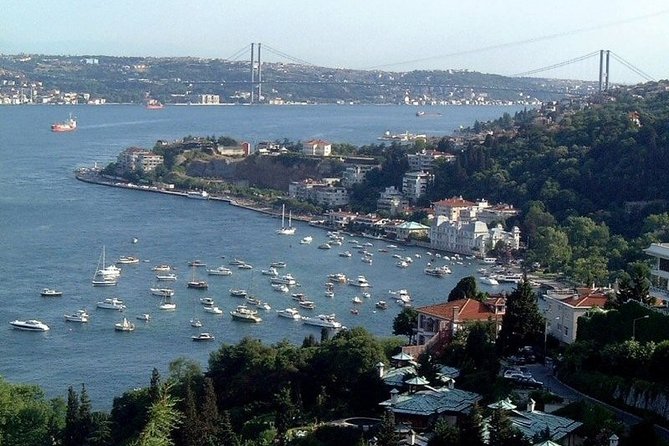 Golden Horn and Bosphorus Boat Tour in Istanbul - Practical Tips for Booking and Meeting