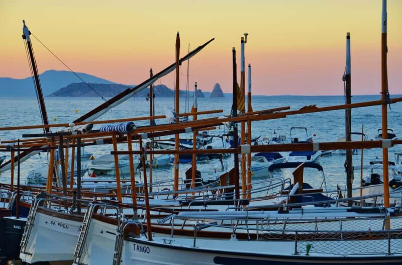 GOLDEN HOUR: SUNSET IN THE COSTA BRAVA - The Magic of the Sunset from the Medes Islands