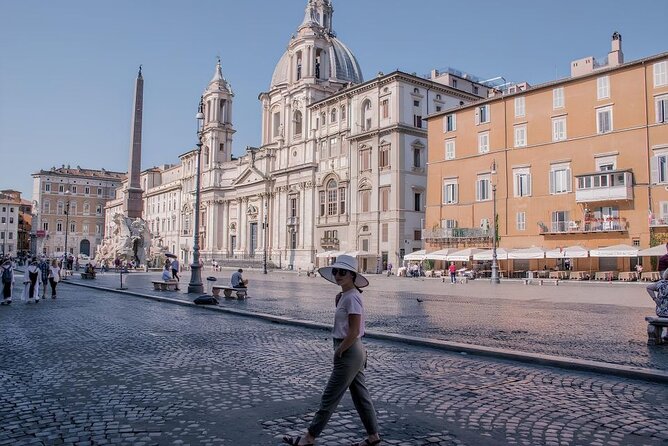 Golf Cart Tour of Rome: 3h with local guide and gelato - Piazzas and Fountains: Piazza Barberini and the Triton Fountain