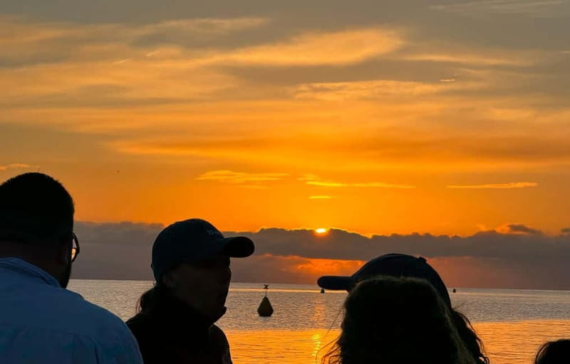 Golf Juan: Sunset Sailing Cruise with aperitif at the Island - Who Will Enjoy This Sunset Sailing Cruise?