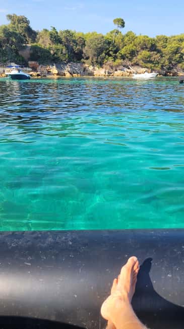 Golfe-Juan: Lérins Islands/Cap d'Antibes: 1.5-hour speedboat excursion - Offshore Sailing to Billionaires Bay and Cliff Views of Cap dAntibes