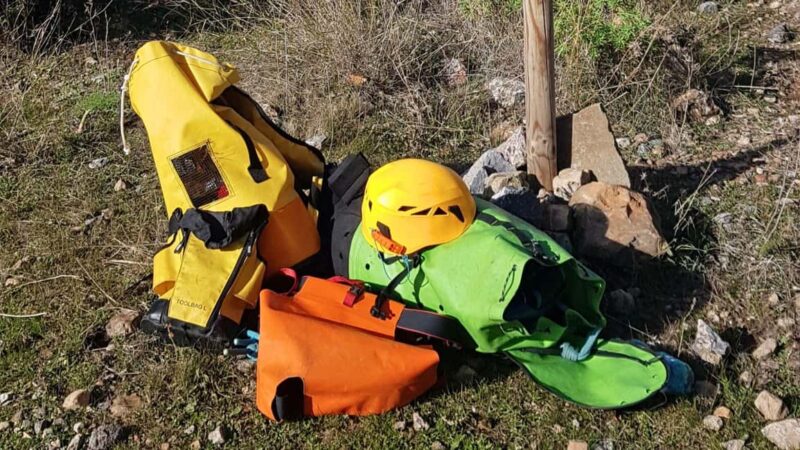 Gonnesa: Monte San Giovanni Dry Canyoning Adventure - Gonnesa: Monte San Giovanni Dry Canyoning Adventure