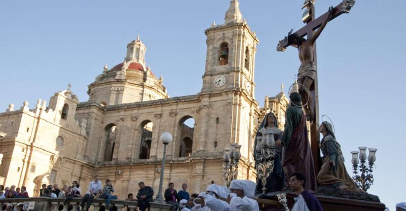 Good Friday Easter Procession with Commentary and Transport - Key Points