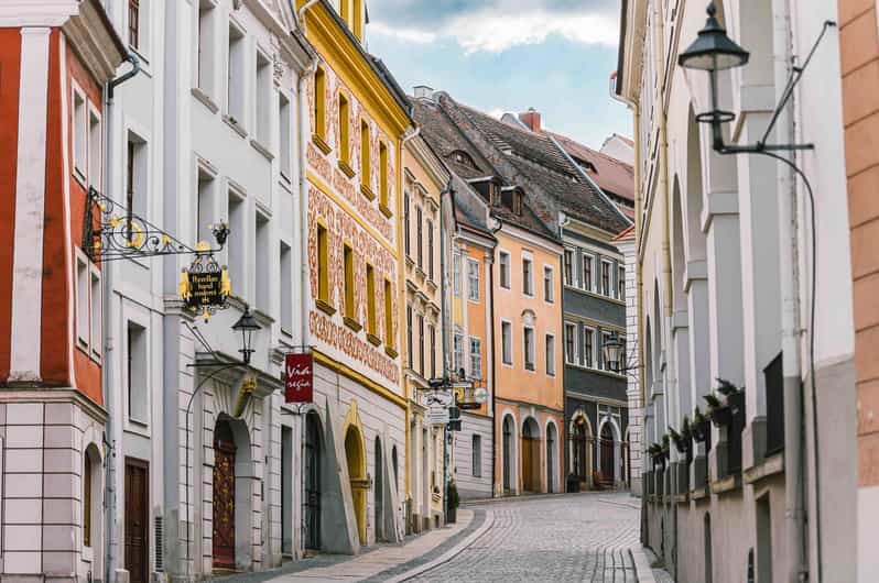 Görlitz: Hallenhausführung - The Guide: An Architect’s Perspective