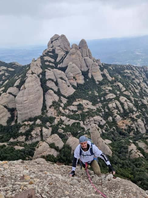 Gorros de Montserrat: climb and enjoy the magical mountain from its peaks. - Included Equipment and Extras
