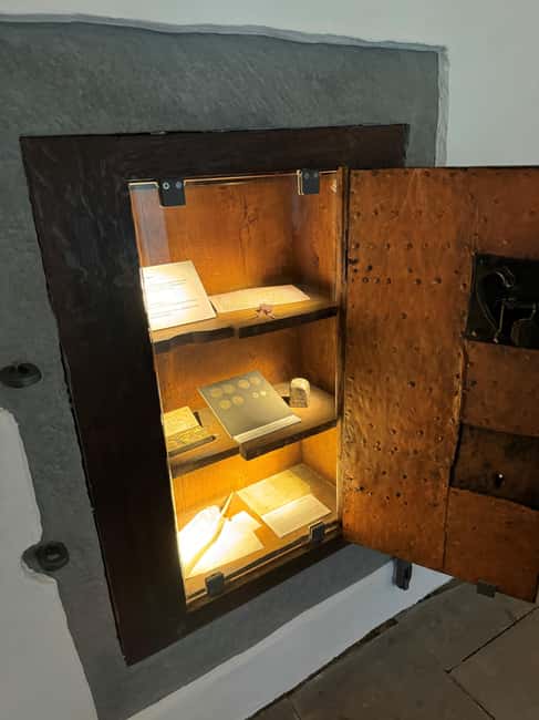 Goslar: Hall of Homage - 1-day ticket - Inside the Hall of Homage: A Gothic Treasure in Goslar