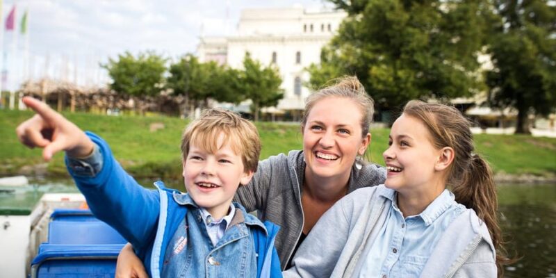 Gothenburg: City Canal Sightseeing Cruise - Key Points