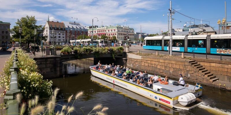 Gothenburg: City Canal Sightseeing Cruise - Navigating the Bridges and City Views
